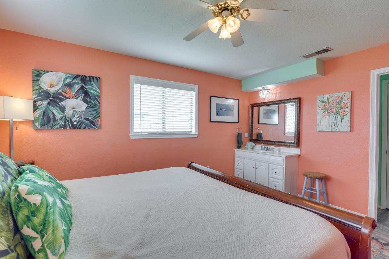 Surfside Beach Home With Deck 300 Feet To The Gulf! المظهر الخارجي الصورة